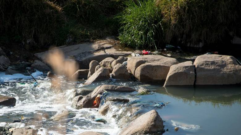 «Περπατώ και προστατεύω»: Δράση καθαρισμού από μαθητές της Λάρισας στα μονοπάτια του Άμυρου ποταμού
