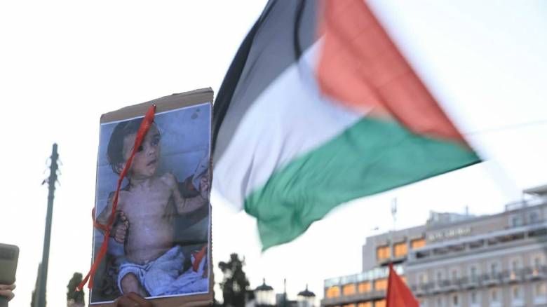 ΕΛ.ΑΣ.: Απαγόρευση συνάθροισης συλλογικοτήτων υπέρ της Παλαιστίνης στο Σύνταγμα