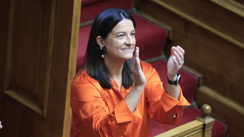 Κεραμέως: Το πλεόνασμα επιστρέφει στην κοινωνία - Νέα ενίσχυση για συνταξιούχους και ασφαλισμένους