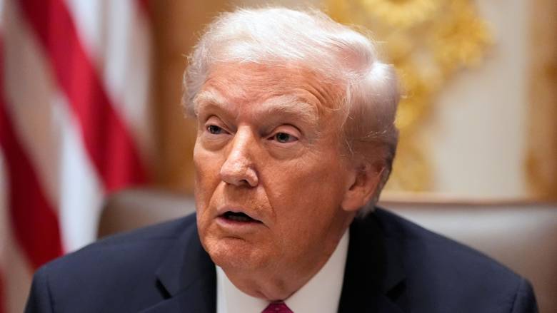 Τελεσίγραφο Τραμπ προς Χαμάς: «Έχετε 48 ώρες να παραδώσετε τις υπόλοιπες σορούς των ομήρων»