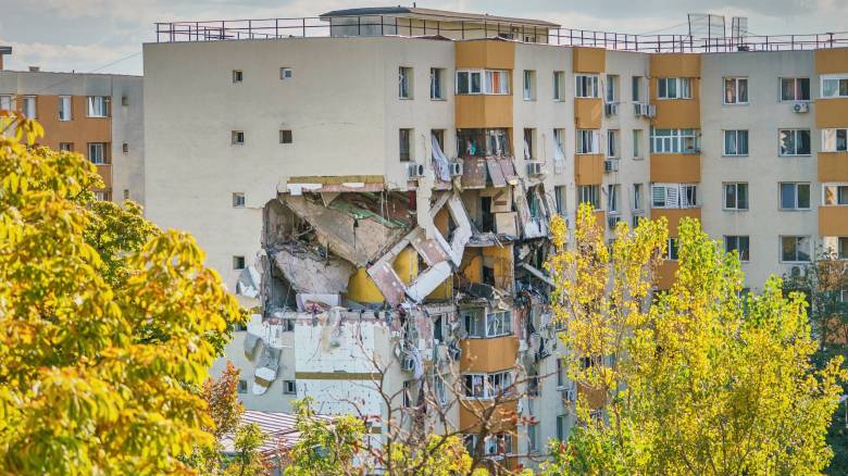 Ρουμανία: Έκρηξη με 3 νεκρούς και 14 τραυματίες σε πολυκατοικία στο Βουκουρέστι
