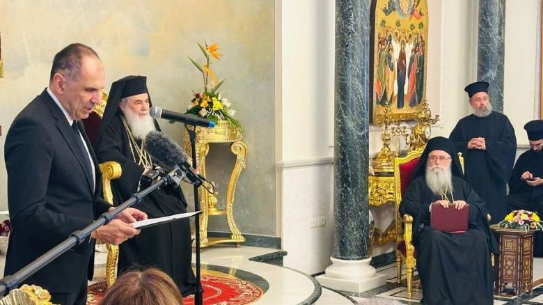 Προκαταρκτική συμφωνία για την Μονή Σινά επιβεβαιώνει ο Γεραπετρίτης - Χειροτονήθηκε ο Συμεών