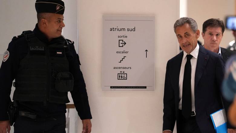 Έτοιμος για τη φυλακή δηλώνει ο Νικολά Σαρκοζί - Πώς θα εκμεταλλευτεί το χρόνο του