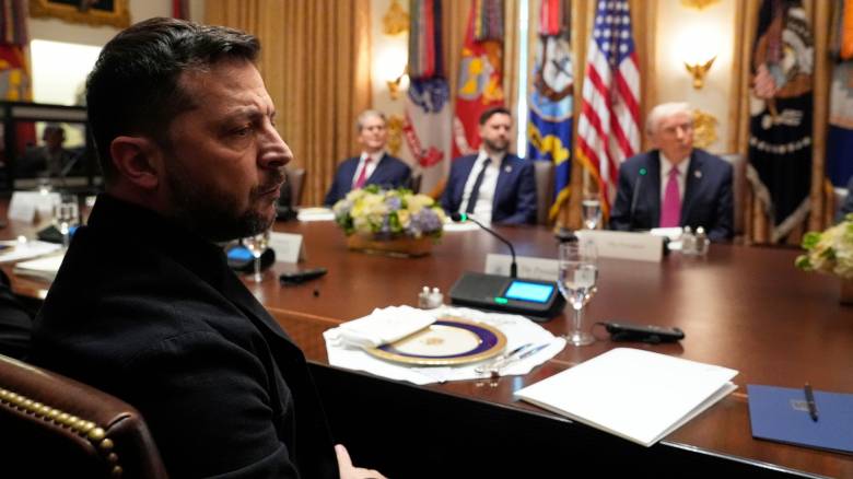 Ουκρανοί αξιωματούχοι επιβεβιώνουν ότι ο Τραμπ ζήτησε να παραδοθεί το Ντονμπάς στην Ρωσία