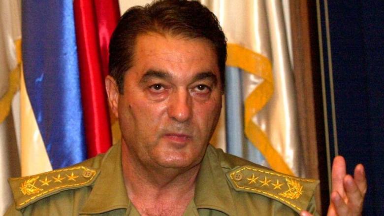 Σερβία: Απεβίωσε ο καταδικασμένος για εγκλήματα πολέμου πρώην στρατηγός Νεμπόισα Πάβκοβιτς