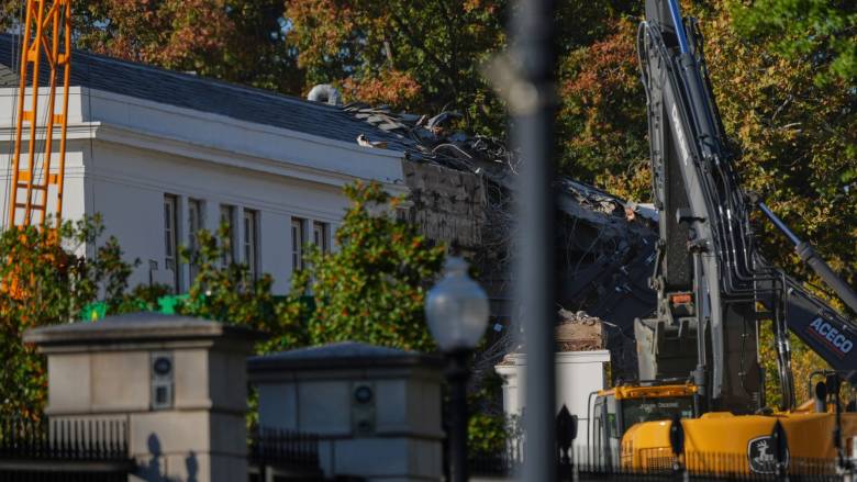 Λευκός Οίκος: Με απόφαση Τραμπ κατεδαφίστηκε τμήμα του για να χτιστεί αίθουσα χορού