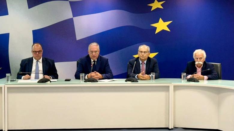 Θεοδωρικάκος για Μητρώο Ανελκυστήρων: Κάθε ανελκυστήρας θα αποκτήσει μοναδικό αριθμό