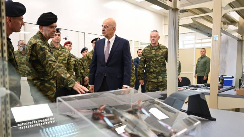 Δένδιας για παραγωγή drones: Έχουμε δυνατότητα παραγωγής άνω των 1.000 ετησίως