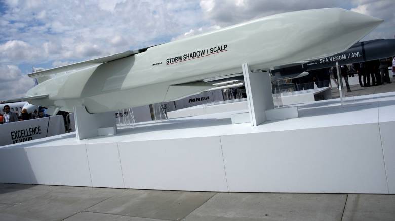 Οι ΗΠΑ άναψαν «πράσινο» στο Κίεβο για πυραύλους μεγάλου βεληνεκούς κατά της Ρωσίας