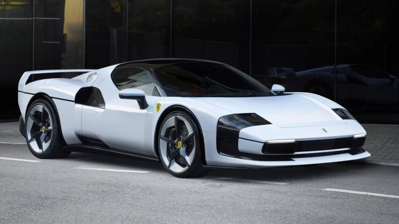 Η Ferrari SC40 θέλει να είναι η σύγχρονη αναβίωση της εμβληματικής F40