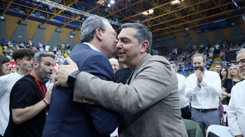 Υπέρ της συμπόρευσης με Τσίπρα ο Φάμελλος - «Έκρηξη» από Πολάκη