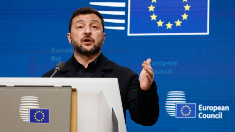 Ζελένσκι από Βρυξέλλες: «Δεν είναι αποδεκτό το σενάριο ανταλλαγής εδαφών με τη Ρωσία»