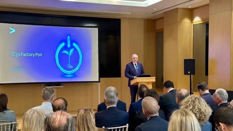 Θεοδωρικάκος: Προετοιμάζουμε αναπτυξιακό καθεστώς Tεχνητής Nοημοσύνης για τις ΜμΕ