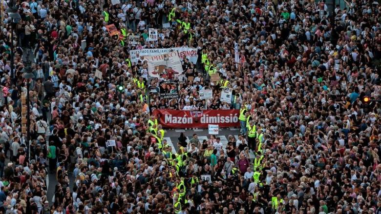 Διαδήλωση στη Βαλένθια, έναν χρόνο μετά τις φονικές πλημμύρες