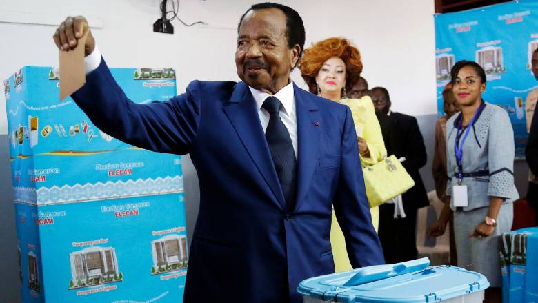 Καμερούν: Ο Πολ Μπίγια επανεξελέγη πρόεδρος σε ηλικία 92 ετών - Στην όγδοη θητεία του