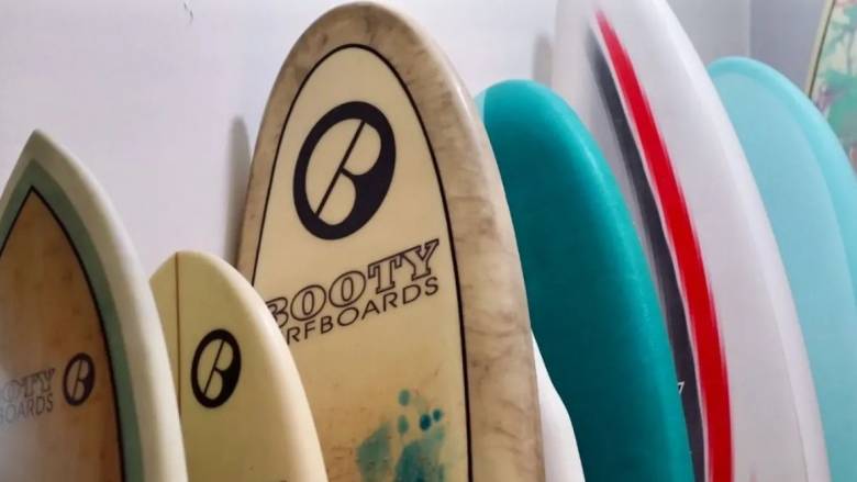 Σανίδα του σερφ χάθηκε στην Τασμανία και βρέθηκε σε απόσταση 2.400 χιλιομέτρων στη Νέα Ζηλανδία