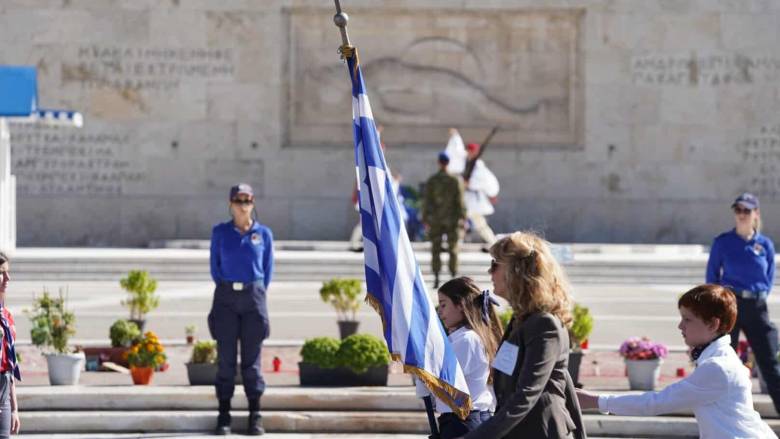 28η Οκτωβρίου: Κλειστοί δρόμοι σε Αθήνα και Θεσσαλονίκη λόγω παρελάσεων - Οι αλλαγές στα ΜΜΜ