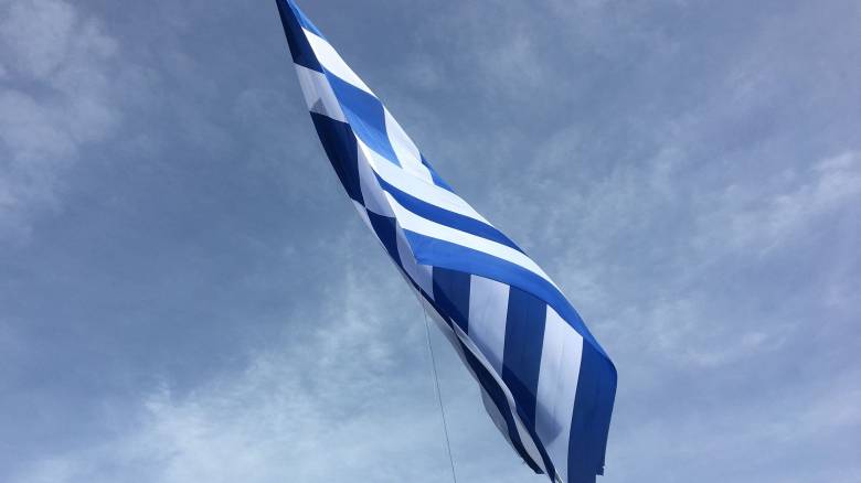 Γαύδος: Χωρίς μαθητές η παρέλαση για την 28η Οκτωβρίου - Κάτοικοι κράτησαν τη σημαία