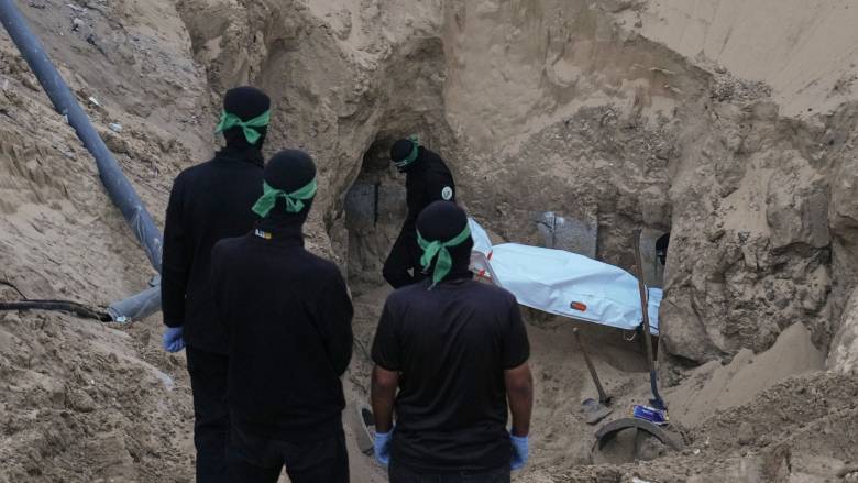 Η Χαμάς σκάβει σε τούνελ για να βρει σορούς ομήρων - Με αφανισμό την προειδοποιεί ο Τραμπ