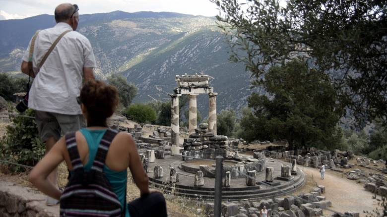 Σύλληψη δύο τουριστών με την κατηγορία της διακεκριμένης κλοπής στους Δελφούς