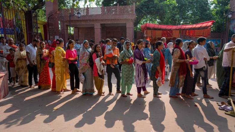 Πολύνεκρη τραγωδία στην Ινδία: Τουλάχιστον εννέα προσκυνητές νεκροί σε συνωστισμό