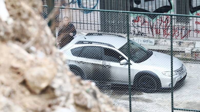 Επίθεση με μολότοφ σε αστυνομικούς στον λόφο του Στρέφη - Ένας τραυματίας