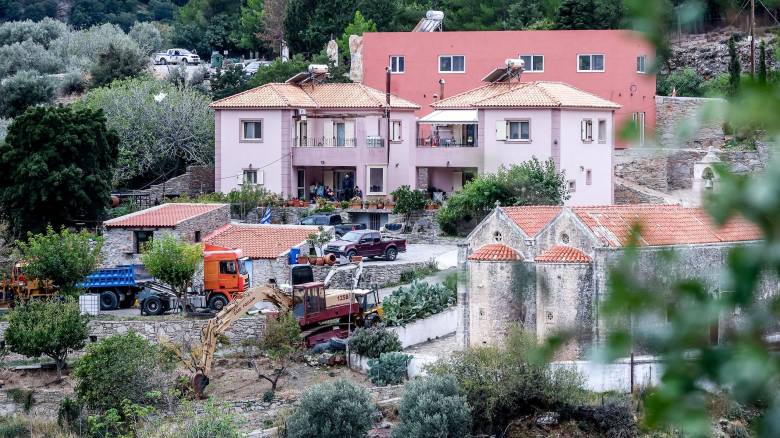 Βεντέτα στα Βορίζια: Σε κλίμα οδύνης η μεταφορά στο χωριό της σορού του 39χρονου θύματος