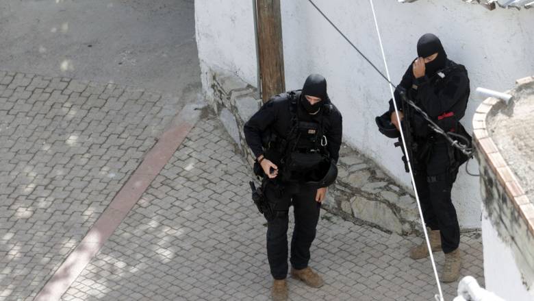 Βορίζια: Εξετάζουν τα χέρια όλων για πυρίτιδα - Συνεχίζονται οι έρευνες για τα όπλα