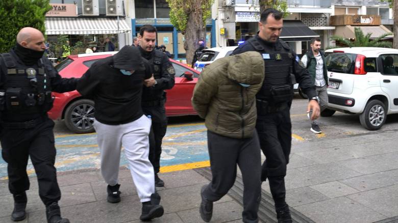 Χαλκίδα: Στον ανακριτή οι οκτώ συλληφθέντες για την δολοφονία του 20χρονου