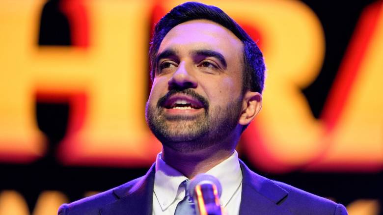 Ποιος είναι ο Ζόραν Μαμντάνι: Ο πρώην ράπερ που έγινε ο πρώτος μουσουλμάνος δήμαρχος της Νέας Υόρκης