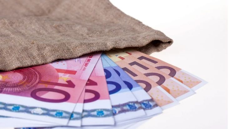 Συνταξιούχοι: Πότε θα πληρωθούν το επίδομα των 250 ευρώ