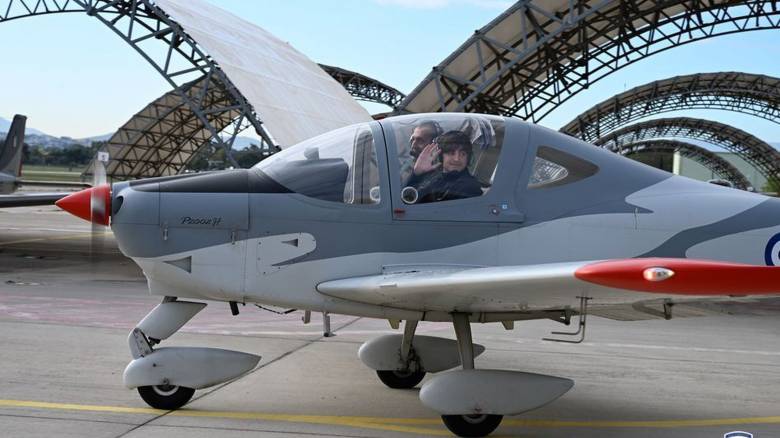 Πτήσεις μαθητών με εκπαιδευτικά αεροσκάφη της Πολεμικής Αεροπορίας στο Τατόι