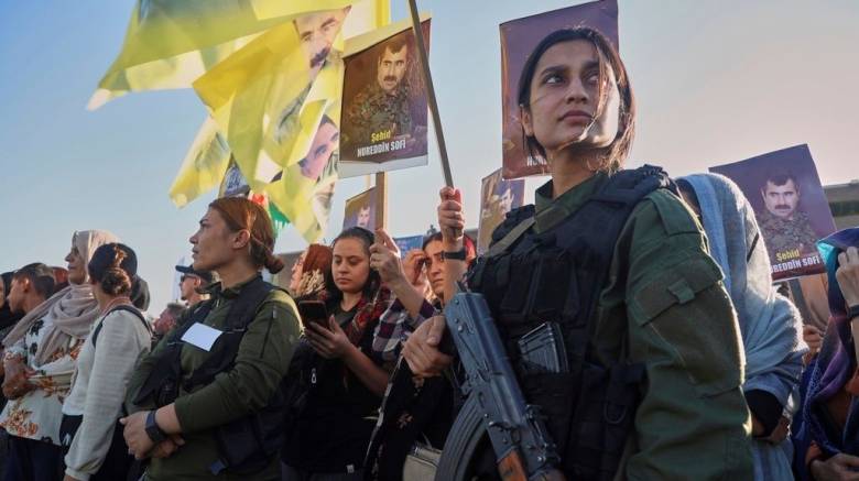 Νόμο που θα επιτρέπει την επιστροφή χιλιάδων μαχητών του PKK ετοιμάζει η Τουρκία