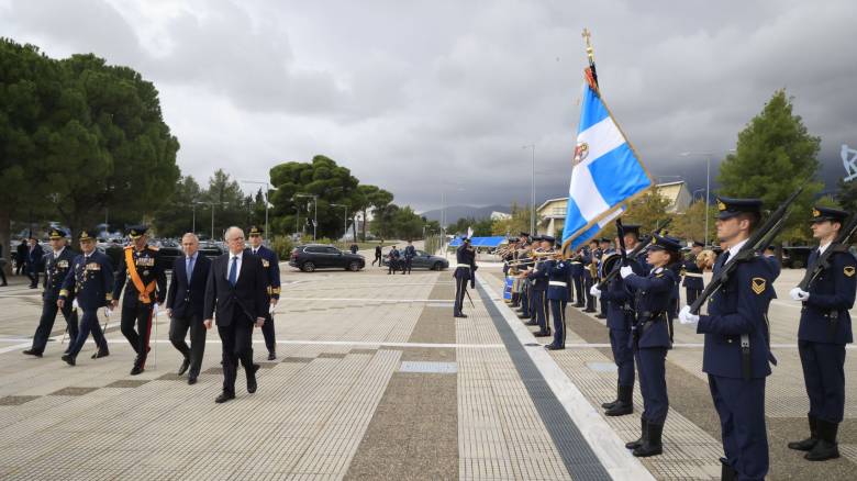Στη Σχολή Ικάρων για την γιορτή της Πολεμικής Αεροπορίας ο Κωνσταντίνος Τασούλας