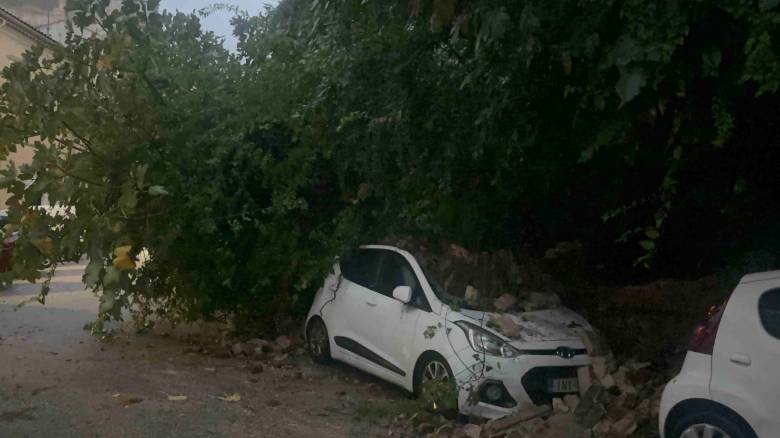 Κέρκυρα: Αποκλείστηκε χωριό εξαιτίας κατολισθήσεων - Πού αλλού εντοπίζονται προβλήματα