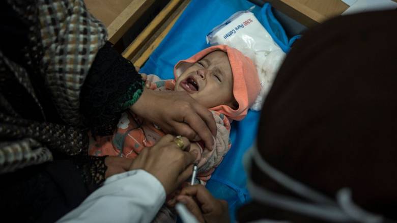 Γάζα: Καταγγελία από UNICEF ότι το Ισραήλ δεν επιτρέπει να φτάσουν σύριγγες για εμβολιασμό παιδιών