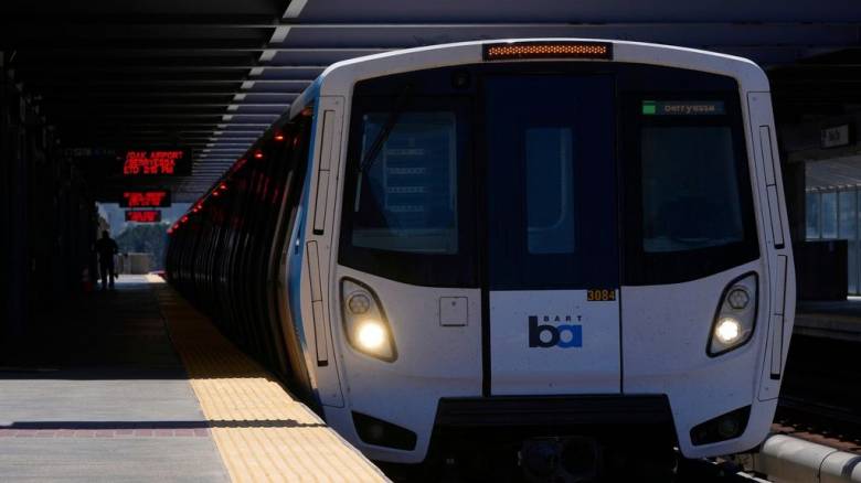 Σαν Φρανσίσκο: Οδηγός τρένου αποκοιμήθηκε - Ο συρμός έμπαινε με 80χλμ σε απότομη στροφή