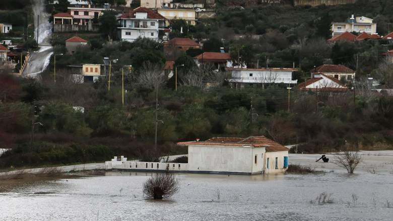 Αυτοψίες για το κύμα κακοκαιρίας: Με ψηφιακά μέσα η καταγραφή ζημιών σε Μυτιλήνη, Αιτωλοακαρνανία