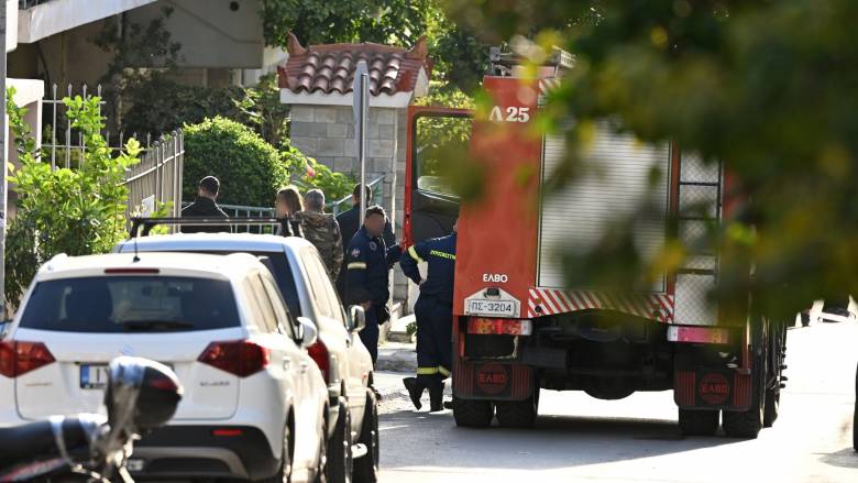 Νίκαια: Βρέθηκε χειροβομβίδα έξω από σπίτι αρχιφύλακα του Κορυδαλλού - Έκαψαν και το αυτοκίνητό του