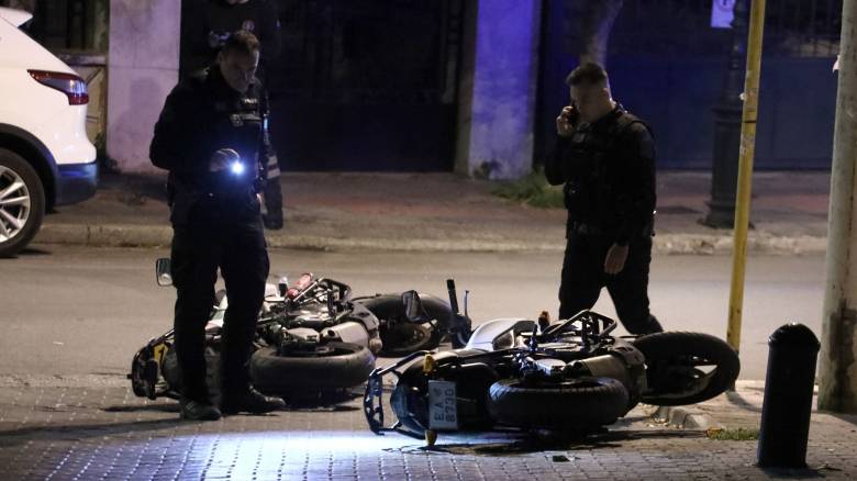 Ανθρωποκυνηγητό με πυροβολισμούς στη Δάφνη: Ληστές τραυμάτισαν αστυνομικούς