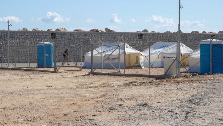 Βίντεο από την απόπειρα ομαδικής απόδρασης από την κλειστή δομή στη Σιντική Σερρών