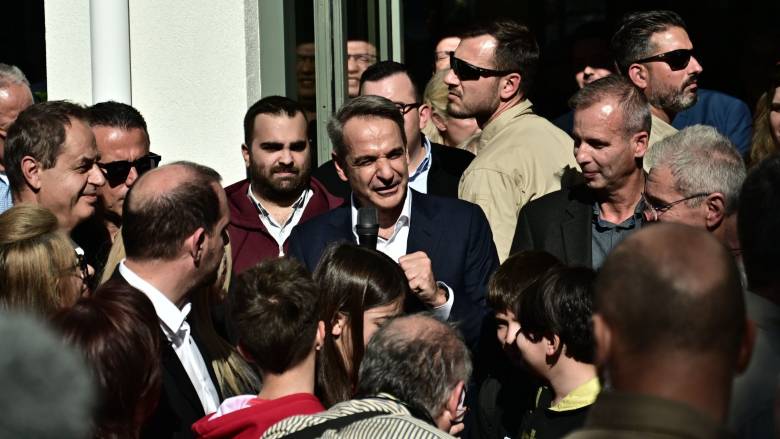 Μητσοτάκης από Ελευσίνα: Στηρίζουμε το εισόδημα - Έρχονται αυξήσεις μισθών και μείωση φορολογίας