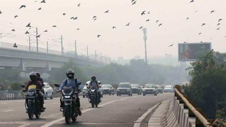 Επιδεινώνεται η ποιότητα του αέρα στην Ινδία - Δικαστήρια μόνο «εντός σπιτιού»
