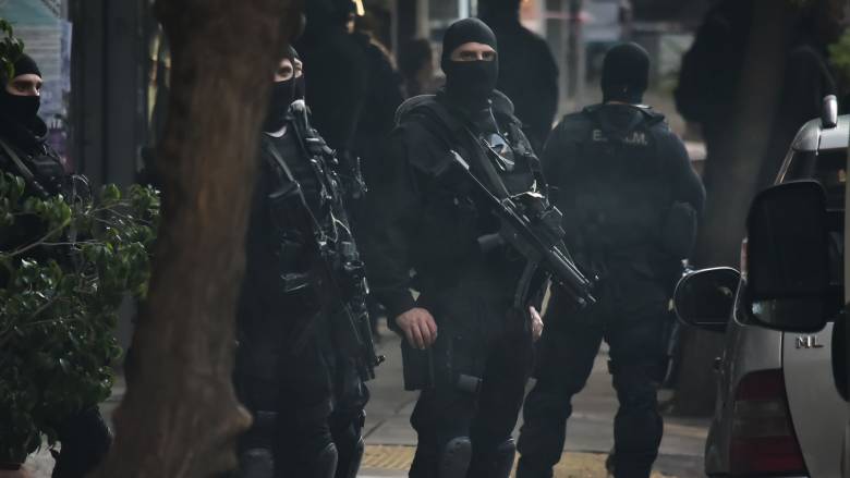 «Εργοστάσιο απάτης» είχε στήσει η σπείρα που εξαρθρώθηκε: Η στρατιά τηλεφωνητών και εισπρακτόρων