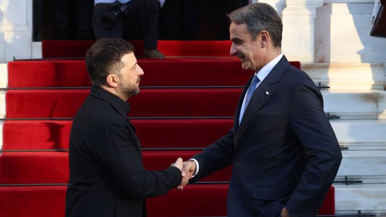 Στήριξη στο Κίεβο για ένταξη σε ΕΕ, ΝΑΤΟ και αμυντική συνεργασία - Κοινή δήλωση Μητσοτάκη - Ζελένσκι