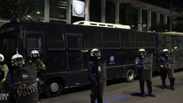 «Φρούριο» η Αθήνα για το Πολυτεχνείο: Πάνω από 5.000 αστυνομικοί, drones και μέτρα σε Πρεσβείες