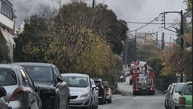 Θεσσαλονίκη: Συναγερμός για φωτιά σε διαμέρισμα - Επί τόπου ισχυρές πυροσβεστικές δυνάμεις
