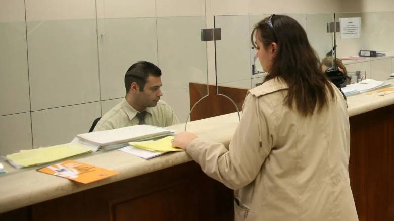 Μείωση των κόκκινων δανείων για τις ελληνικές τράπεζες διαπιστώνει η ΕΚΤ