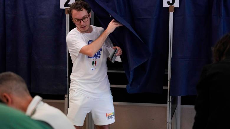 Ιταλία: Μπάρι και Νάπολη κερδίζει η κεντροαριστερά - Εντυπωσιακή μείωση του ποσοστού συμμετοχής