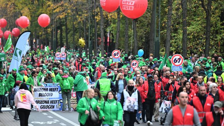 «Παραλύει» το Βέλγιο λόγω τριήμερης απεργίας: «Χειρόφρενο» στις συγκοινωνίες και κλειστά σχολεία
